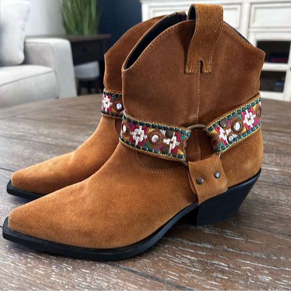 PINKO Italian Brown Suede Leather Boots Harness Detail Ankle Booties | Size 39 - Picture 4 of 14